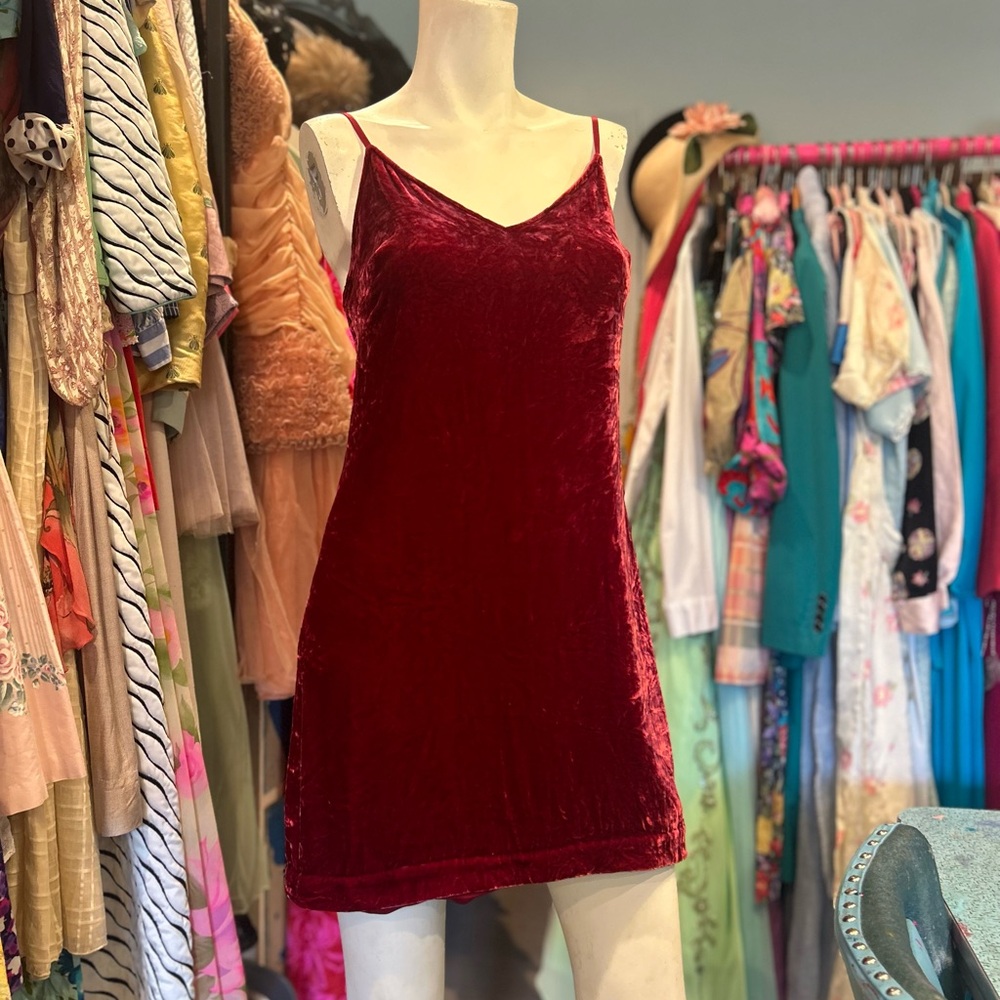 Wine 🍷 Crushed Velvet Slip Dress - Picture 6 of 14